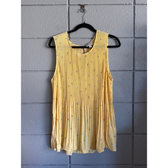Women's Plus Size Avenue Butter Yellow Floral Pleated Tank Top Blouse size 3X - Picture 1 of 3